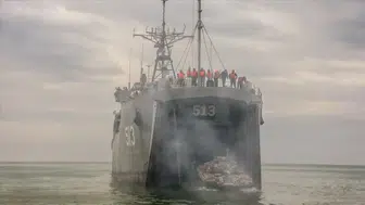 Hürmüz Boğazı'nda ABD alarmı : İran müdahalesine karşılık vermeyin