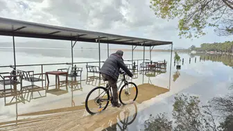 Muğla'da Köyceğiz Gölü taştı : Ev ve iş yerleri sular altında kaldı
