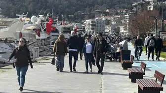 İstanbul'da bahar havası : Bebek Sahili doldu taştı!