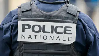 Fransa'da 14 yaşındaki öğrenci öğretmenini 3 kez bıçakladı