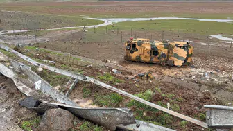 TAG Otoyolu'nda askeri araç devrildi : Çok sayıda asker yaralandı!