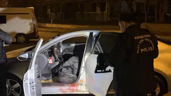 Diyarbakır Kayapınar'da otomobile silahlı saldırı düzenlendi : 1 ağır yaralı