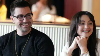 Çirkin dizisi okuma provasında Çağlar Ertuğrul ve Derya Pınar Ak bir araya geldi mi?