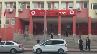 Kocaeli Adliyesi’nde altın vurgunu : 1,5 kilo altını kuyumcuda bozdurduğu ortaya çıktı