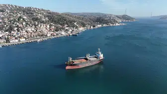 İstanbul açıklarında sürüklenen gemi için kurtarma çalışmaları başladı