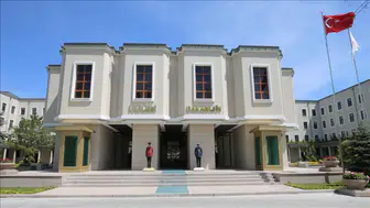 İçişleri Bakanlığı duyurdu : Kırmızı bültenle aranan 41 suçlu Türkiye'ye getirildi