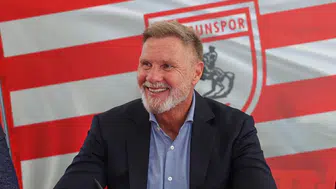 Samsunspor Teknik Direktörü Fink : Son 16'ya kalmak istiyoruz