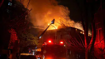 Üsküdar’da 7 katlı metruk binada çıkan yangın söndürüldü