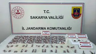 Sakarya'da uyuşturucu şebekesine darbe : 5 şüpheliden 4'ü tutuklandı