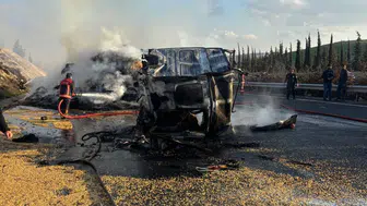 Şanlıurfa'daki feci kazada iki tır çarpıştı : 1 ölü , 1 yaralı