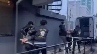 İstanbul Ümraniye’de kaçak silah operasyonu : 6 şüpheli tutuklandı