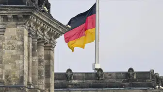 Almanya, İran'daki vatandaşlarını uyardı : Ülkeyi acil terk edin!