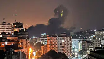 İsrail, ateşkese rağmen Lübnan'ı vurmaya devam ediyor