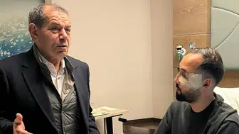 Dursun Özbek, İstanbulspor kalecisi İsa Doğan'ı hastanede ziyaret etti