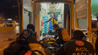 Bursa'da kaza : Motosiklet refüje çarptı