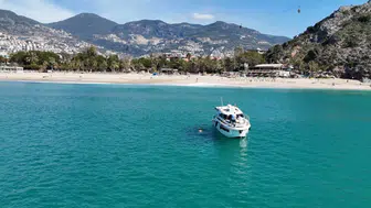 Antalya Alanya'da yazdan kalma günler yaşanıyor