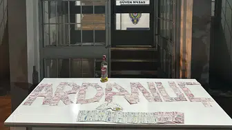 Artvin'de kumar operasyonu : Baskında 19 bin 200 TL ele geçirildi