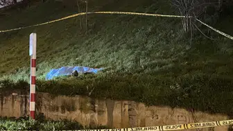 Bayrampaşa'da otoyol kenarında erkek cesedi bulundu