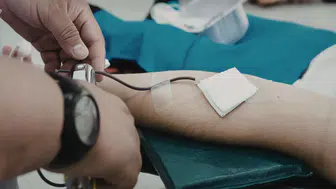 Kan aldırmak orucu bozar mı? Diyanet’ten tahlil ve kan bağışı açıklaması: Oruçluyken kan verilir mi?