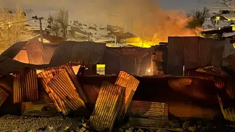 Erzurum Tekman'da feci yangın : 3 ev kullanılamaz hale geldi