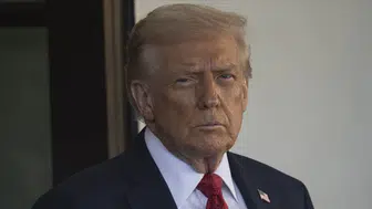 Trump'tan ekonomik hamle : İran ile ticaret yapan ülkelere ek vergi!