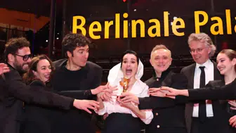 Özgü Namal'ın "Altın Ayı" mutluluğu