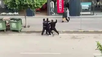 Hatay İskenderun'da 'Telefonumun ekranına baktın' kavgası