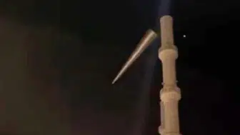 Isparta’da şiddetli fırtına cami minaresinin külahını yerinden söktü