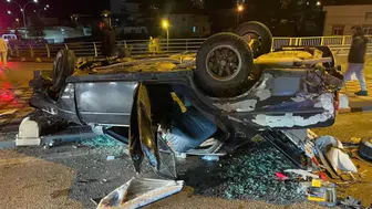 Otomobil hurdaya döndü, sürücü yara almadan kurtuldu