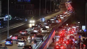 Lübnan'da göç dalgası başladı : Yollar kitlendi , akaryakıt kuyrukları uzadı