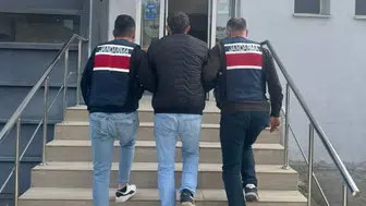 Samsun’da 22 yıl 11 ay hapis cezası bulunan firari hükümlü evinde yakalandı