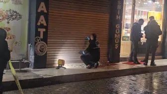 Elazığ'da dükkana silahlı saldırı : 9 el ateş edildi