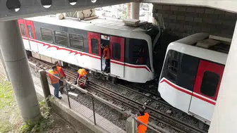 Adana'da metro raydan çıktı !