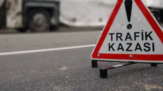 Afyonkarahisar'da kaza : Araç şarampole devrildi, 3 kişi yaralandı