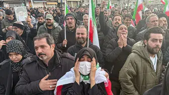 Hamaney'in ölümü sonrası İran halkı sokağa indi : Gösteri ve protestolar yayılıyor