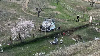 Siirt'te otomobil şarampole devrildi : Ölü ve yaralılar var