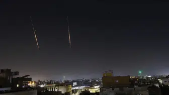 İran'dan İsrail'e yeni füze saldırısı : Tel Aviv'de sirenler çalıyor