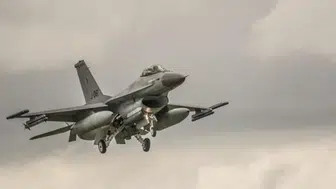 Türkiye'den KKTC hamlesi: 6 adet F-16 adaya indi!
