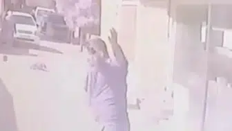 İzmir'de alacak verecek kavgası : 1 kişi yaralandı