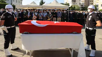 Mersin'de şehit düşen polis Serkan Ünal defnedildi