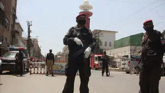 Hamaney'in ölümü Pakistan'ı karıştırdı : Sokağa çıkma yasağı geldi