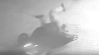 Kahramanmaraş’ta motosiklet sürücüsü gaza basınca düştü