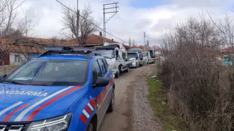 Yozgat merkezli 5 ilde çalıntı araç operasyonu : Parçalanmış otomobiller ele geçirildi