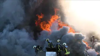 Aksaray'da 5 katlı apartman yandı !