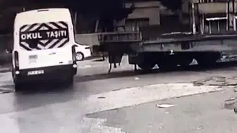 Gaziantep'te hemzemin geçitte kaza : Öğrenci servisine tren çarptı