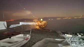 Bursa'da balıkçı teknesi battı : Baba ve oğlu kendi imkanlarıyla kurtuldu