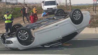 Elazığ'da kaza : Otomobil ters döndü