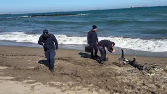 Sakarya Karasu sahilinde İHA alarmı : 400 metrelik alan boşaltıldı