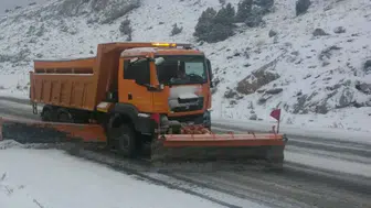 Antalya-Konya kara yolunda yoğun kar yağışı