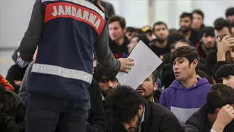 Trakya'da kaçak göçmen denetimi : 2 ilde 10 göçmen yakalandı